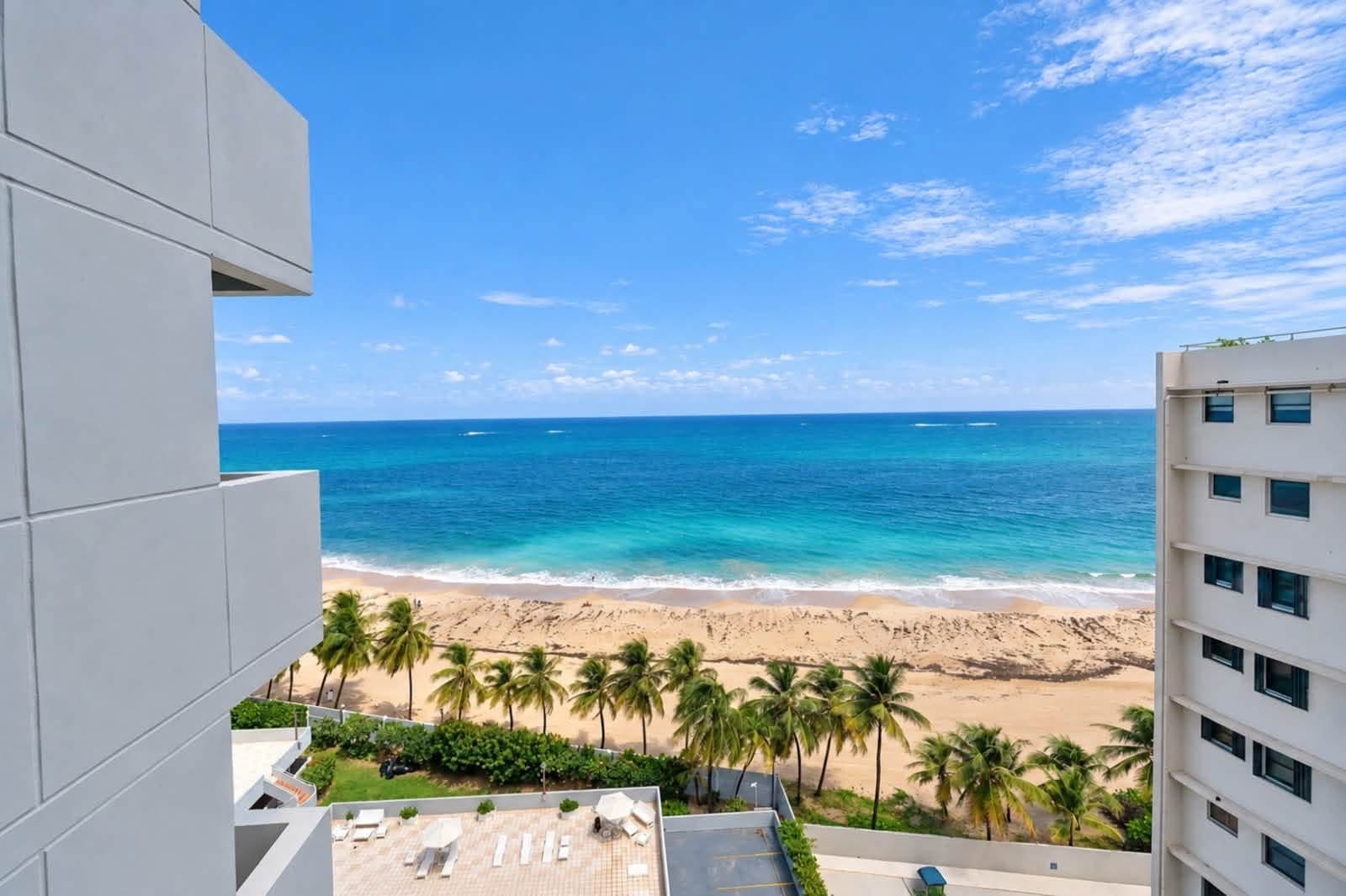 Apartamento de esquina frente al mar en St. Mary's, Condado