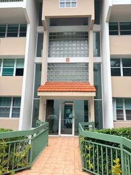 Penthouse de 3 habitaciones en Guaynabo